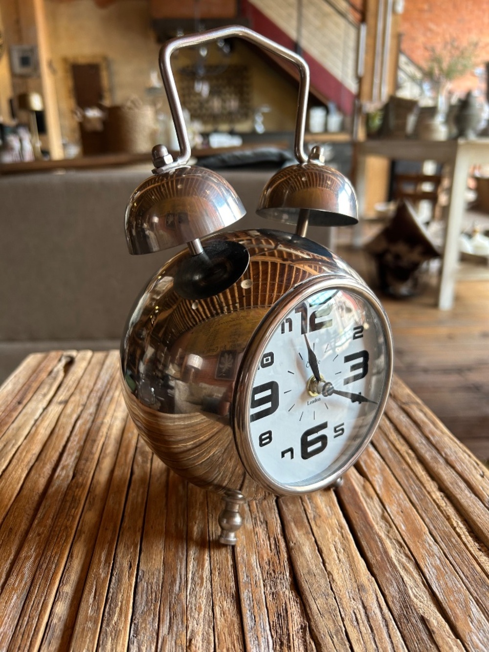 Silver clock decor - Picture 2 of 3